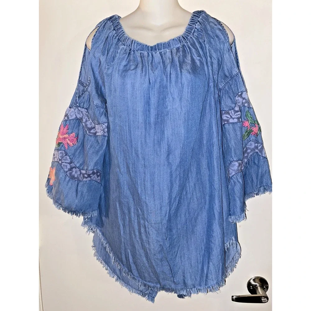 Womens Standard Grace M Embroidered Sleeve Chambray Top - Picture 1 of 8